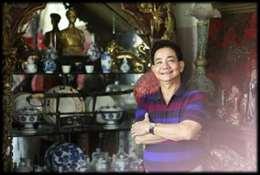 Enjoy a private audience with Mr. Hoang Van Cuong at his museum and art gallery. Not only a reputed U.P.I.