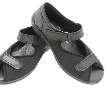 Julie Summer Special 59 V 59 Double Velcro leather fastenings for easy donning and doffing.