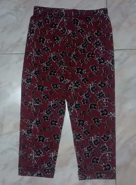 Page 26 of 29 Girl s Leggings Item: Girl's Leggings Fabric: 95% Cotton 5% Spandex Single Jersey Color: 10/15 Print Size: 2/3 Years, 3/4 Years,