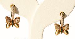 19 ct These earrings with the small rings are little luxuries which can always