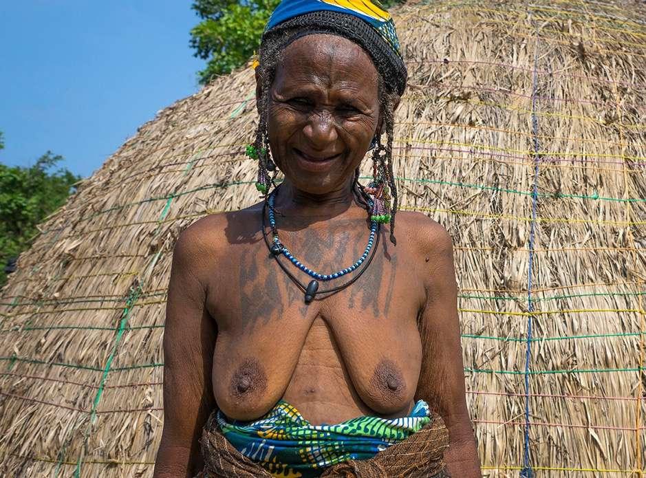 Fulani women who live in the most rural areas continue to tattoo