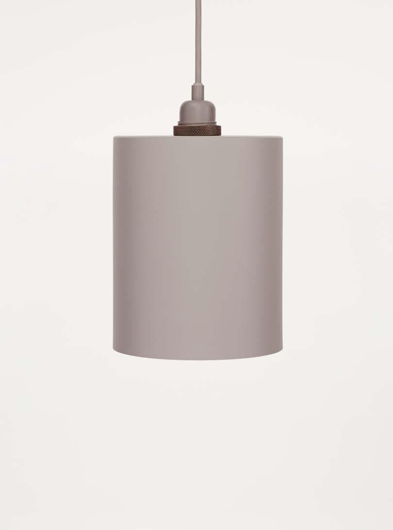 E27 Pendant fixture (available separate of as a set) Matching rings included Design: Frama Dimensions: H 270, Ø 240 mm.