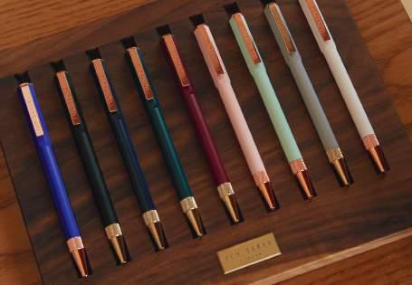 Signature Pens Display Discover Ted s noteworthy packaging.
