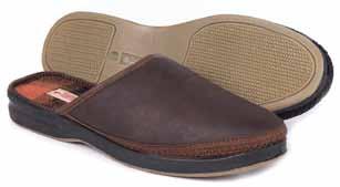 7-12, 13, 14 (medium and wide widths) CHOCOLATE DAVENPORT Features: Twin gore for flexible fit Upper: Faux leather