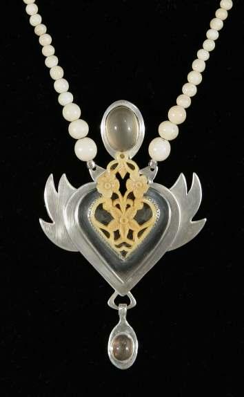 Jewel Beyond Compare - Necklace silver, bone,