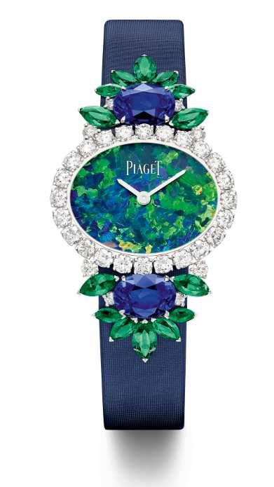 Dancing nights Colourful Symphony Watch Case in 18K white gold set with 2 cushion-cut emeralds from Sri Lanka (approx. 5.56 cts), 14 marquise-cut emeralds (approx. 2.8 cts) and 32 brilliant-cut diamonds (approx.