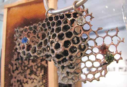 Brittany Sue Mason Honeycomb Jewels An ongoing interest in apiculture and perhaps a cross-pollination of concepts has joined art jeweller Brittany Sue Mason and geneticists Mackenzie Lovegrove and