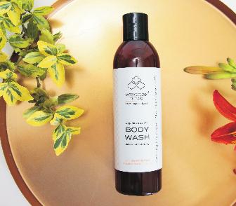 This gentle, nourishing and deeply cleansing with Organic Argan Oil and Aloe Vera Juice.