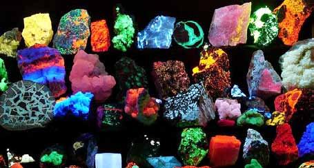 Fluorescent Minerals By Bill Fowler, via SCRIBE, via the Agatizer, 10/05 (Santa Clara Valley Gem & Mineral Society) April, 2011 - BRECCIA bulliten) On a table in a dark room, lay out a large