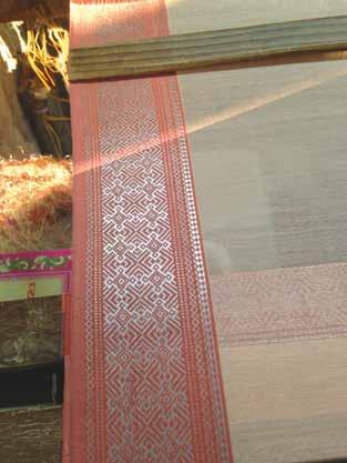 She would also gift these products to other kingdoms and royal families and in this way, the handlooms of Maheshwar gained popularity.
