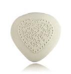 .. This fragrance pebble sits on a bedside table or coffee table, alone or with other pebbles, it s ideal for diffusing relaxing essential oils. Size of pebble : 6 x 1.