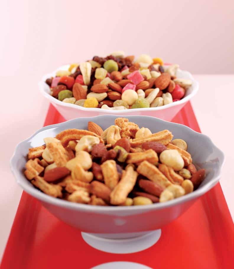 Lucky Snack Tub Assorted Fruit & Nuts with