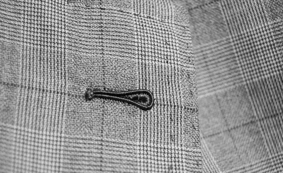 MARIO MUSCARIELLO SARTORIA FEATURES It takes 25 to 30 hours of manual labor to make one
