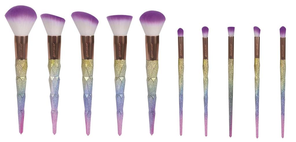 The set includes 10 brushes.