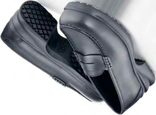 Features our patented SFC-5 anti-clogging outsole with extra-wide channels