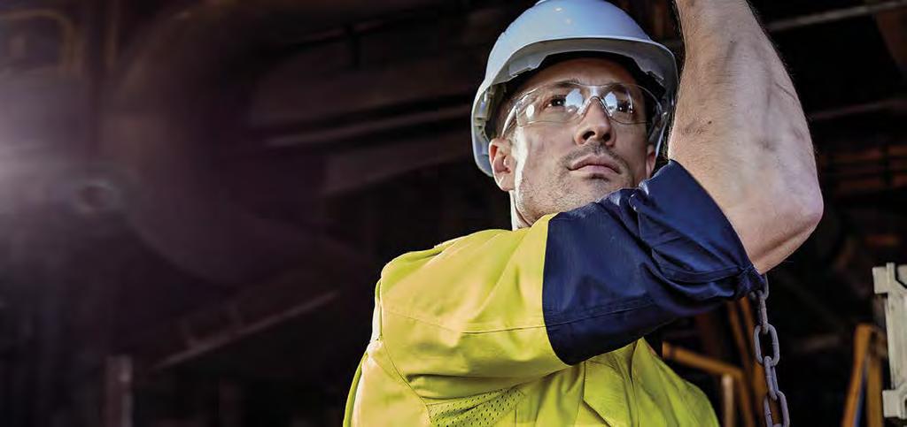 At Syzmik we aim to deliver a workwear range that is tougher, more comfortable and better fitting than existing workwear clothing.