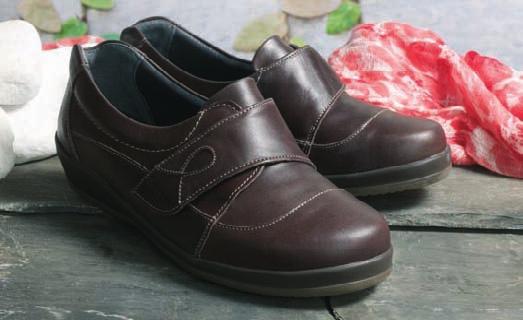Extra Wide Casual Shoes Chestnut Farden Ultra wide and ultra soft 81 inc VAT 67.