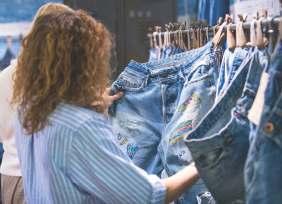 Indeed, the entire denim industry value chain is undergoing a profound cultural and structural change. New generations of consumers are responding to different codes.