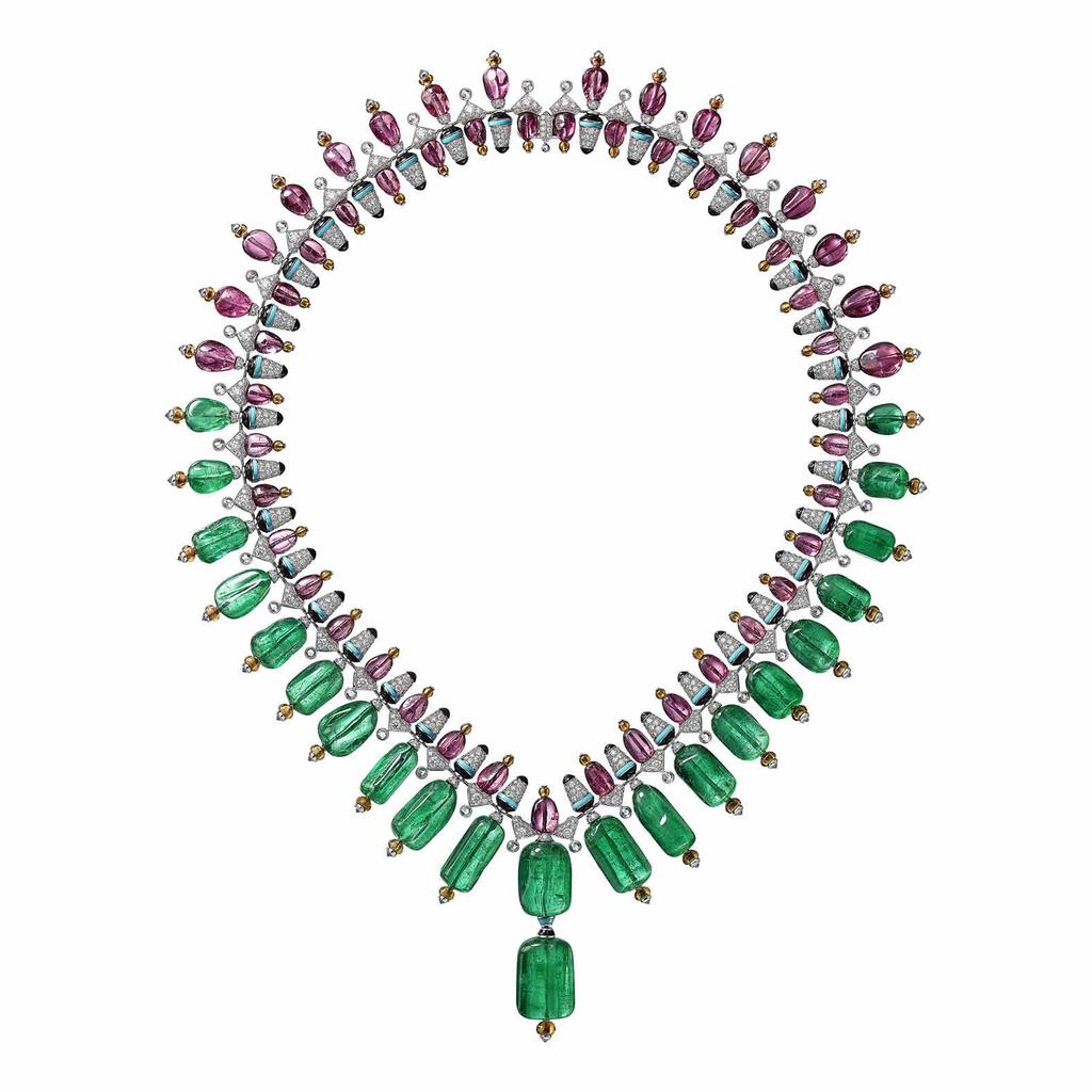 CHROMAPHONIA Necklace in 18K white gold, set with twenty-two baroque emerald beads from Afghanistan (199.