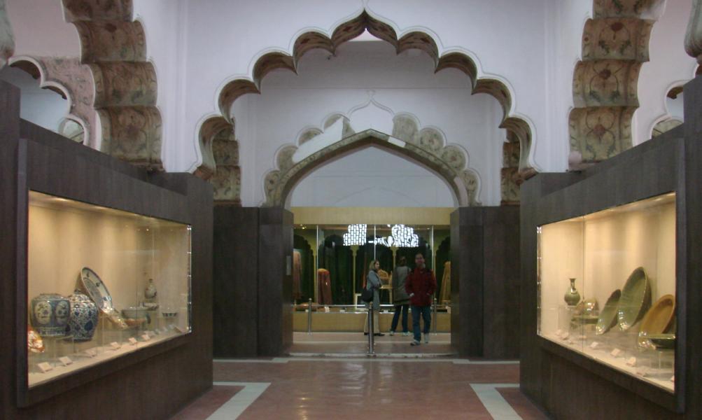 Museums of Archaeological Survey of India Second Gallery (Central Gallery) In this gallery, there are various types of stone, jade and ivory