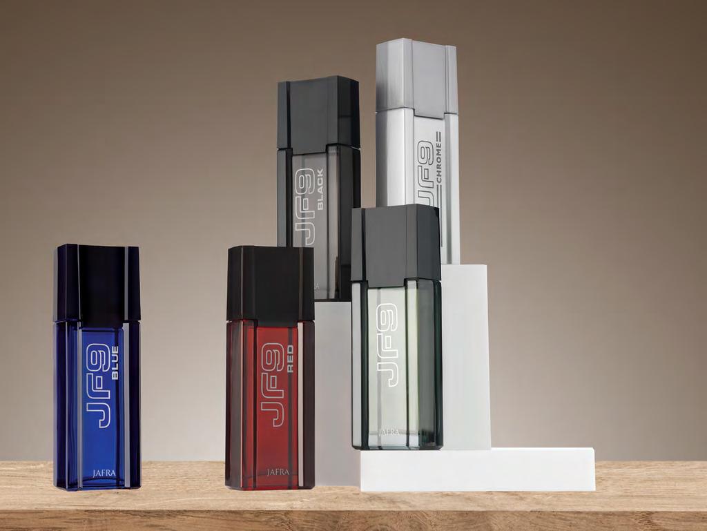 DRESS JF9 Black Cologne Woody, Oriental JF9 Chrome Cologne Fougère, Woody, Aromatic THE PART From artist to athlete, each side has an aromatic outfit to match.