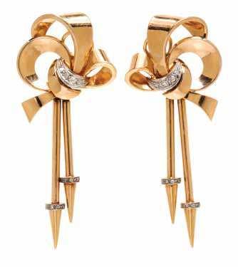 181 178 179 180 178 A Pair of Retro Rose Gold and Diamond Earclips, consisting of an openwork stylized bow motif suspending the articulated spear motif pendants, containing 20 round single cut