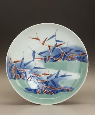 Nabeshima Ware Dish Late 17 th century Porcelain clay with cobalt pigment