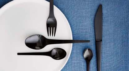 C AR AVEL CUTLERY DESIGNER INSPIRED BY HENNING KOPPEL DESIGN YEAR 2018 The Caravel cutlery pattern was first designed in sterling silver and introduced in 1957 by Henning Koppel.