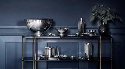 MANHATTAN DESIGNER GEORG JENSEN DESIGN TEAM DESIGN YEAR 2017 Drawing inspiration from the extensive Georg Jensen archive, the Manhattan bar collection is a striking example of classic design being