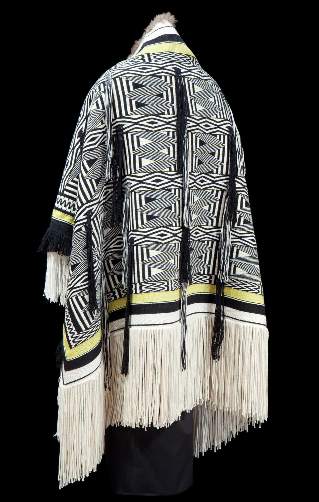 Ainu Artist, Sanae Ogawa NAT I V E A M E R I CA N S OF T H E PAC I F I C NORT H W E S T The Northwest Coast ceremonial robes featured in this exhibition were