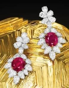 08-Carat Heart-shaped Natural Unheated Burmese Mogok/Mong Hsu Pigeon s Blood Ruby and Diamond Necklace, Harry Winston Estimate: HK$ 20,000,000-30,000,000/US$ 2,560,000-3,850,000 Founded in 1932 in
