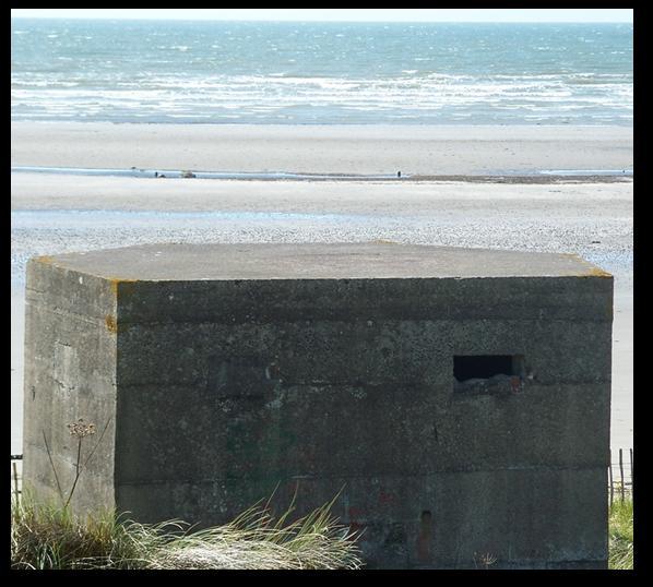17 Figure 19: Tyrella Beach Pillbox Tyrella Beach is in close proximity to the Army s Abercorn Barracks along