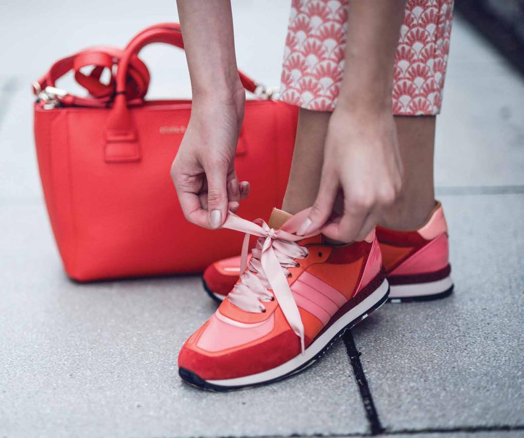 With Laceup you can match your shoes to your favourite handbag giving endless possibilities to mix and match with your favourite accessories.
