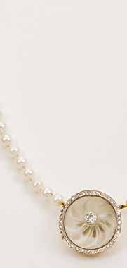 PEARL NECKLACE 14K WHITE CLASP.