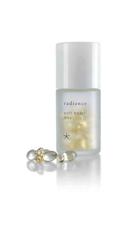 Radiance Skincare SOFT PEARL DAY Complex of: Glucoceramides Vitamin E Sphyngolipids Vitamin F Can be used as a flash beauty treatment.