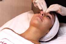 T ake advantage of the pore dilation thanks to the hair extraction and re apply the Facial Depilbright Serum. 11.