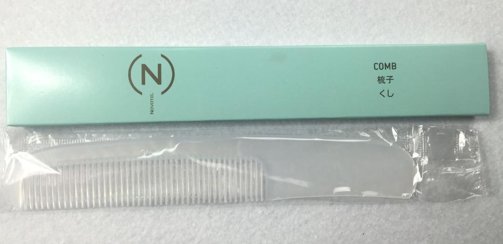 CB03PB matt transparent comb with handlein paper box 17 4 0.