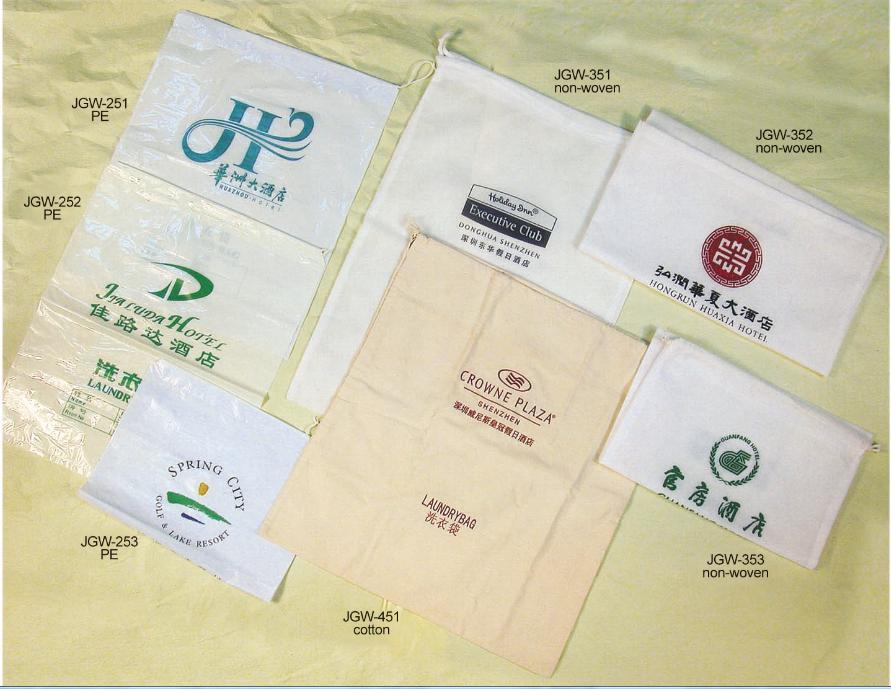 LB01PE Laundry bag in white PE with handle 60 40 cm LB02PE Laundry