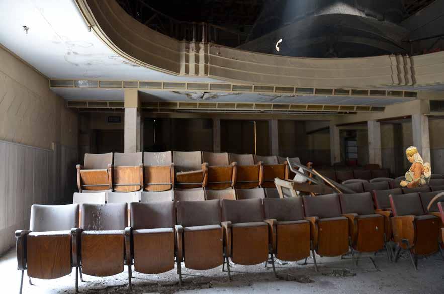 Agnese Purgatorio, who identified them as the perfect stage for her series, Learning by Heart, has systematically visited the aforementioned and other abandoned movie theatres.