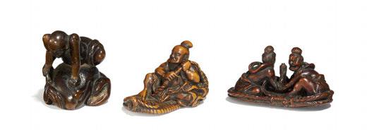 The tattooed, muscle-bound hero sits on a rock and holds a paddle. Height 3.6cm. Condition A/B. 700 900 $ 812 1.044 2347 NETSUKE: GAMA SENNIN RIDING ON A HUGE TOAD.