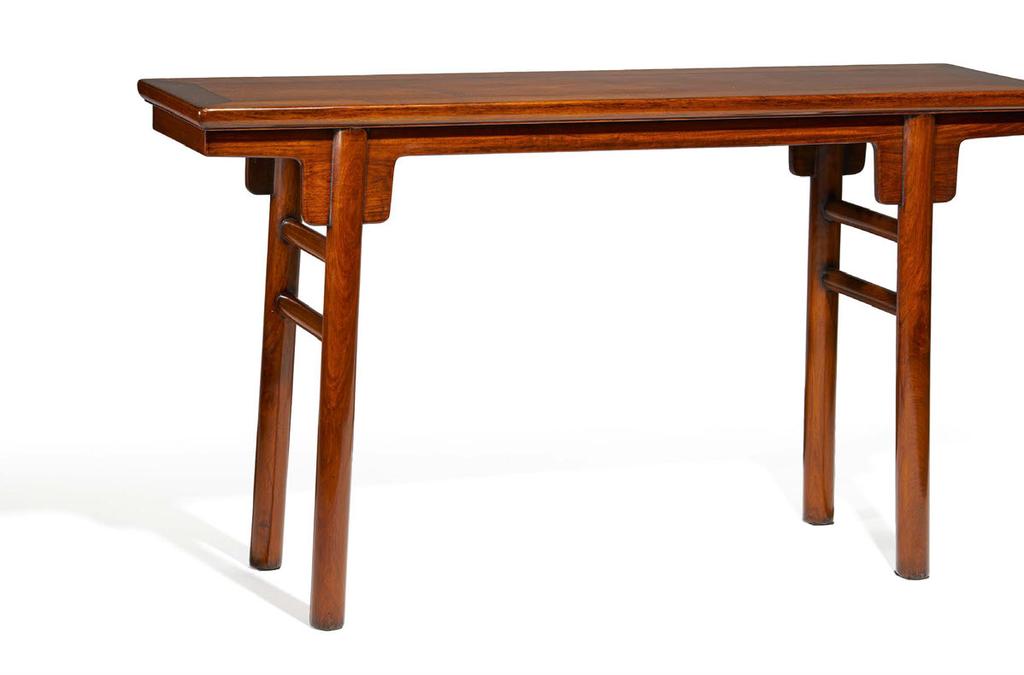 2121 CONSOLE TABLE WITH SETBACK LEGS. KONSOLTISCH MIT ZURÜCKGESETZEN BEINEN. Asia. Hardwood in the style of huanghuali.