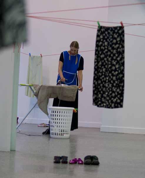 Monto Live Performance Duration: 4 hours Location: The LAB Gallery, Dublin, Ireland, 2010 Photo: mc kindsmüller Anna Berndtson I stretch a washing line in the space.
