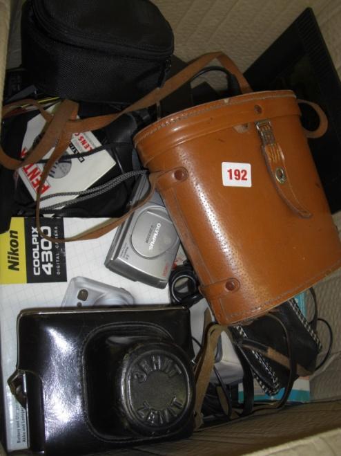 192 Box of old assorted cameras inc Agfa,