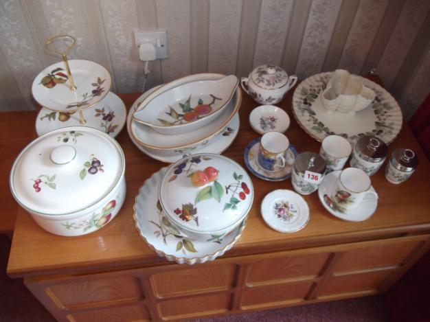 Assorted Royal Worcester china, white