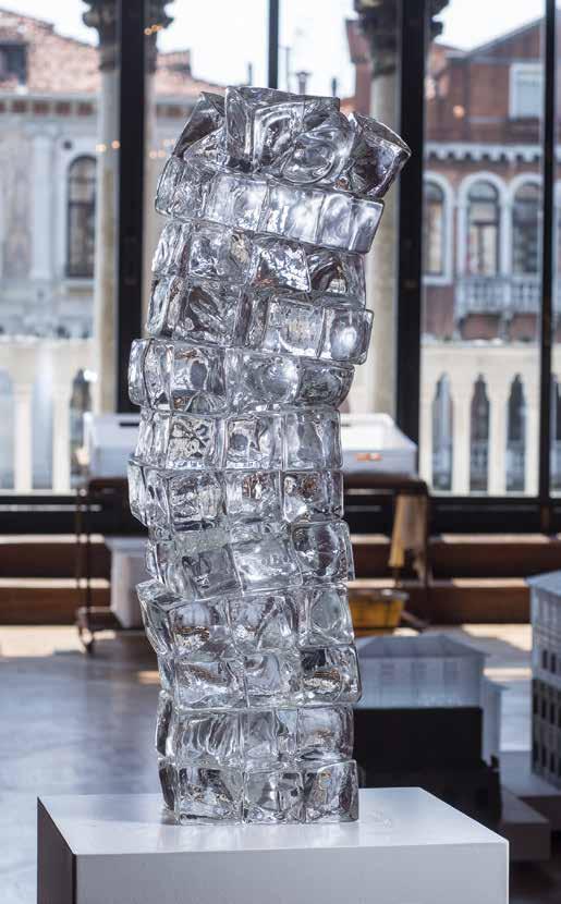 GLASSTRESS 2017 11.05 26.11.2017 Since 2009 Glasstress has delighted visitors at the Palazzo Franchetti in Venice, the city where glass was born, and this year was no exception.