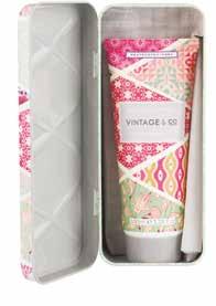 FG1836 Fabrics & Flowers has an enticing, energetic floral scent with top notes of Orange Blossom, Sweet Birch