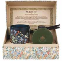 FG2268 Gardeners Handy Essentials A decorative embossed classic Morris tin with a reel of hemp twine, an exfoliating