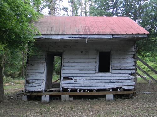 Another thing I might see is this Cabin from Point of Pines Plantation in Charleston County, South Carolina.