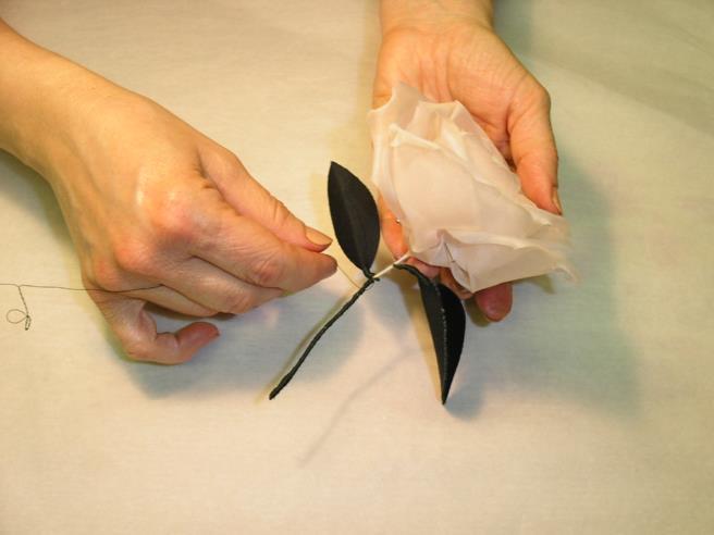 How to Make Fabric & Silk Roses the Couture