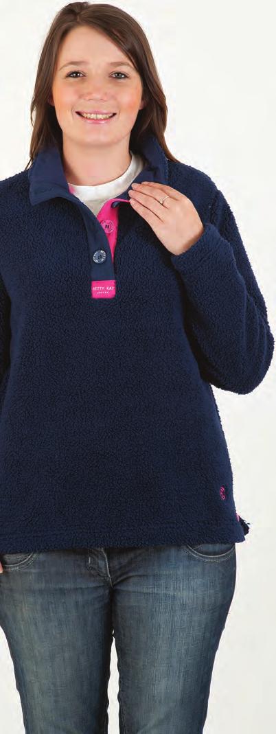Style: WOODHAVEN Colours: INSIGNIA BLUE, CREAM, PINK BERRY Ratio: 1:2:2:1 18 PCS/CTN Ladies polyester over the head soft sherpa fleece top with button fastening, floral printed cotton lining at inner